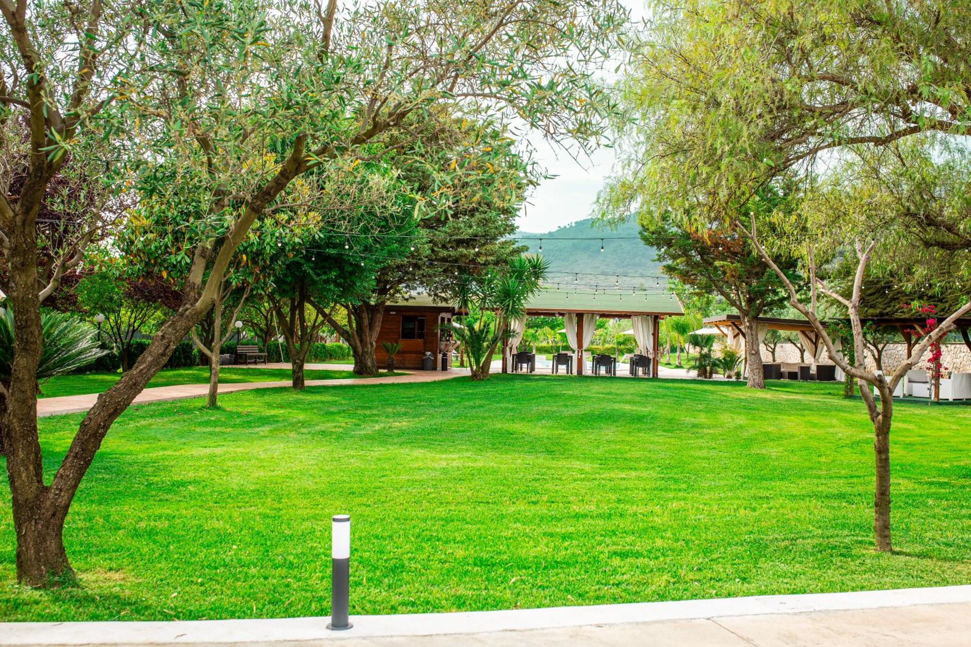 Green Oasis Gabella Castelforte Bagian luar foto