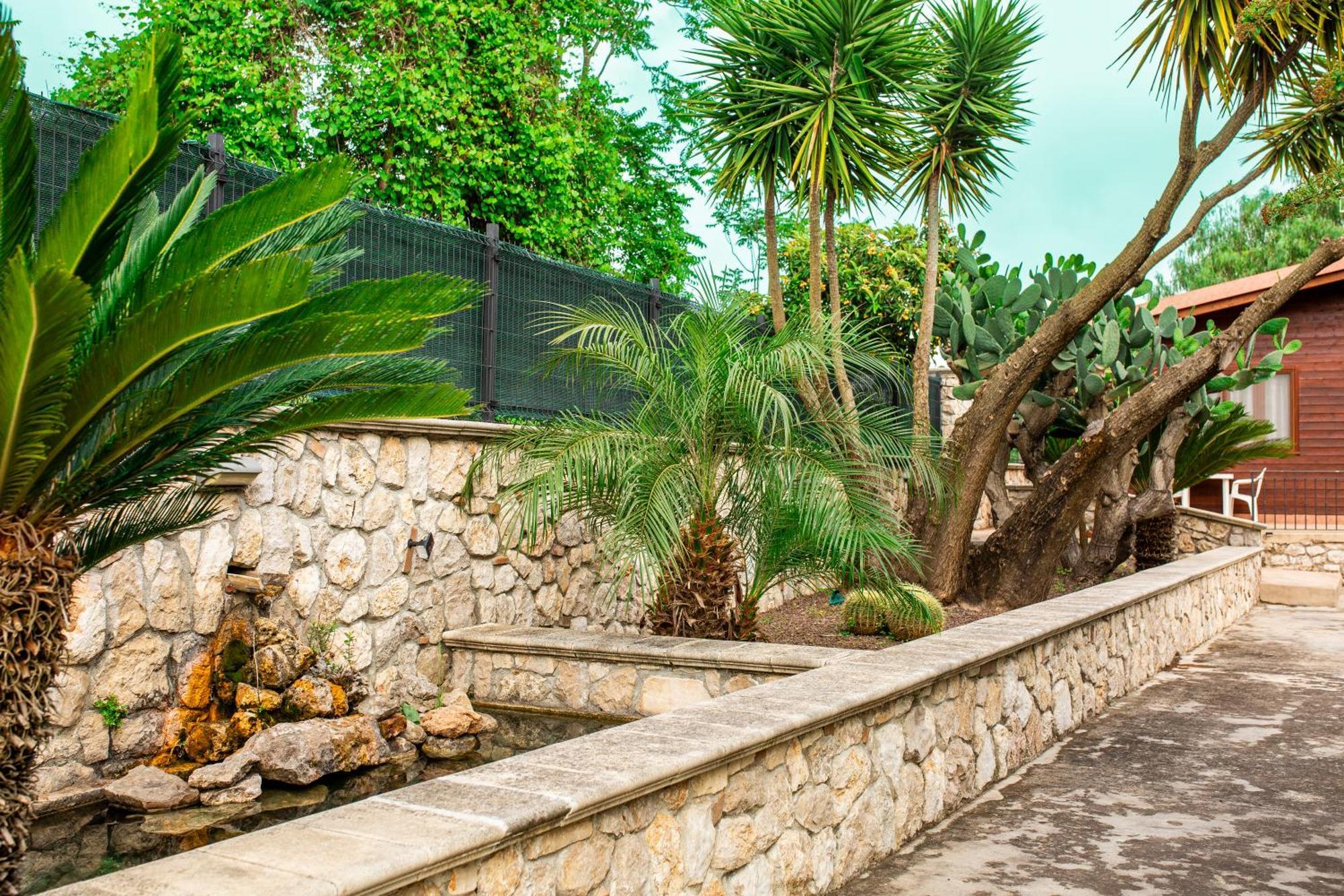 Green Oasis Gabella Castelforte Bagian luar foto